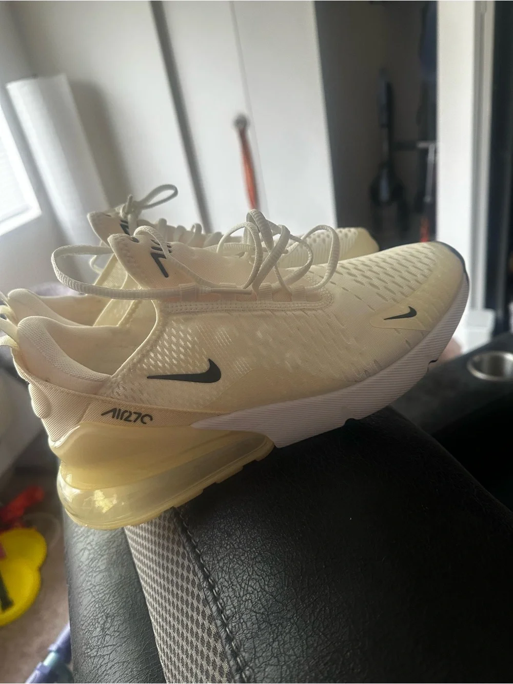 Nike Cream/Yellow Air Max 270 Sneakers